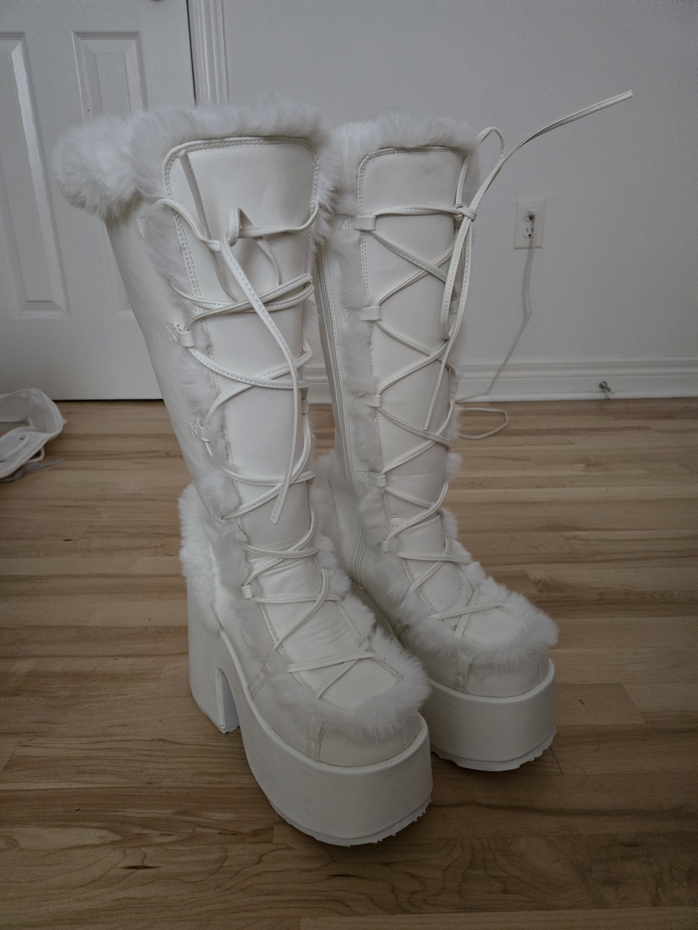 DEMONIA Camel 311, size 11